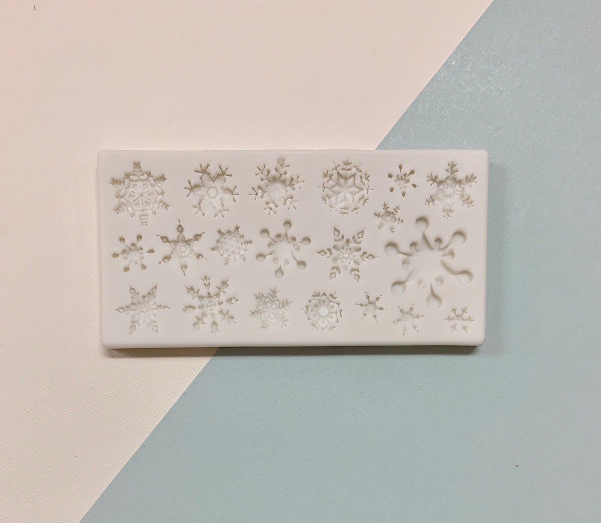 20 Mini Snowflakes – Bean and Butter