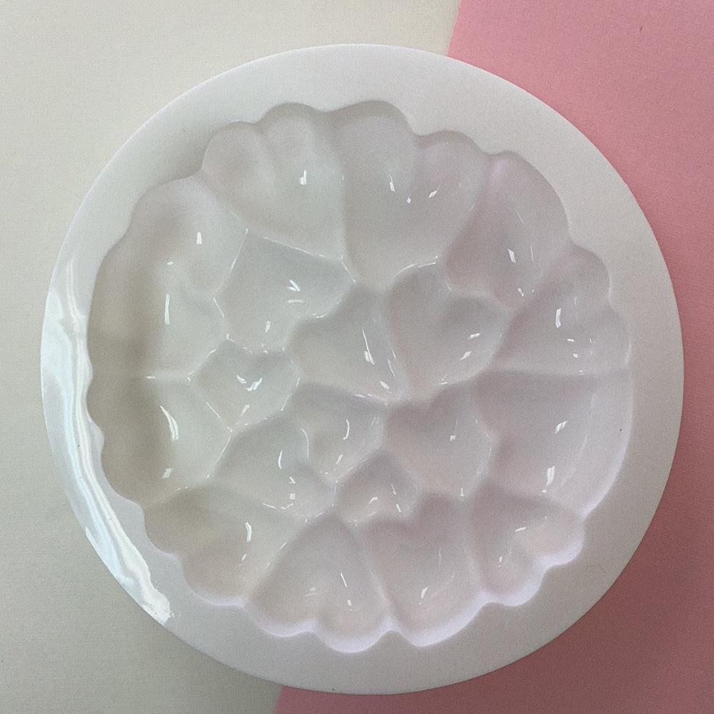 Round Clustered Heart Mold